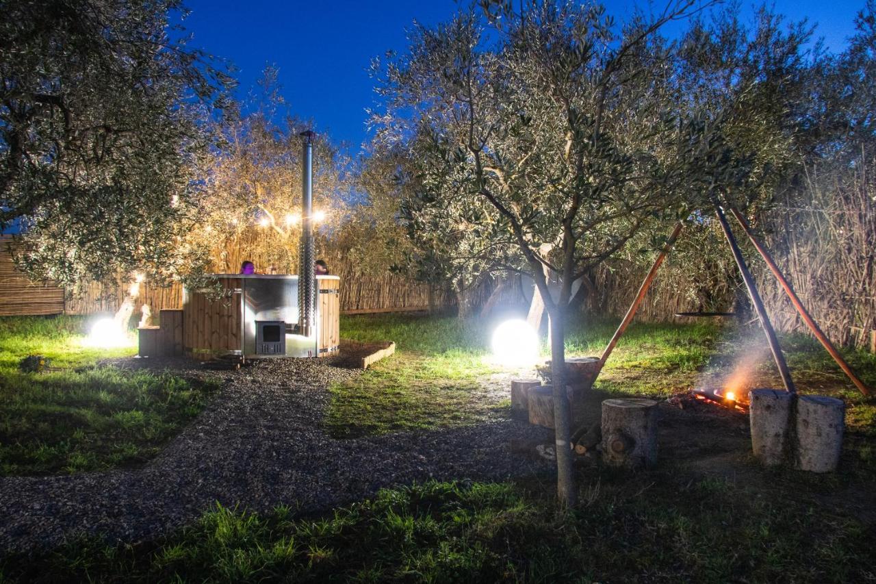 2 Cuori E 1 Yurta Glamping In Tuscany - Adults Only アッシャーノ エクステリア 写真