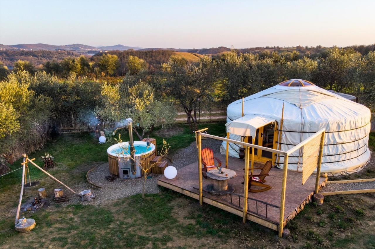 2 Cuori E 1 Yurta Glamping In Tuscany - Adults Only アッシャーノ エクステリア 写真
