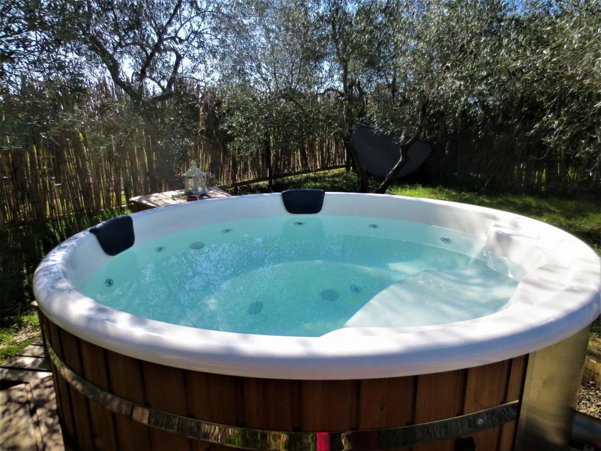 2 Cuori E 1 Yurta Glamping In Tuscany - Adults Only アッシャーノ エクステリア 写真