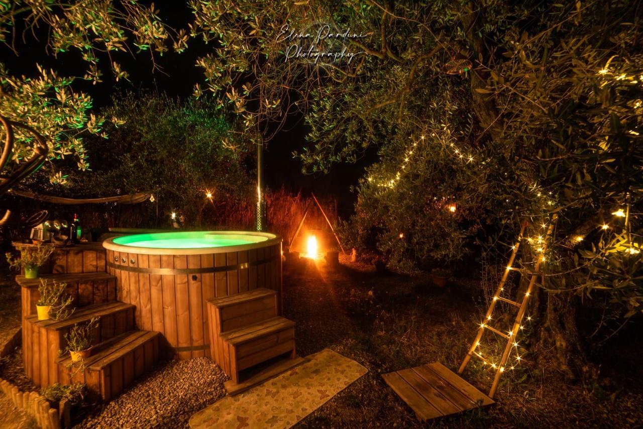 2 Cuori E 1 Yurta Glamping In Tuscany - Adults Only アッシャーノ エクステリア 写真