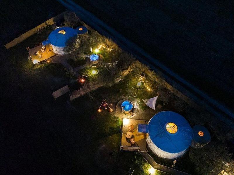 2 Cuori E 1 Yurta Glamping In Tuscany - Adults Only アッシャーノ エクステリア 写真